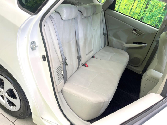 2013 Toyota Prius DAA-ZVW30 (UW-6a34b41ed2fe9)[13]