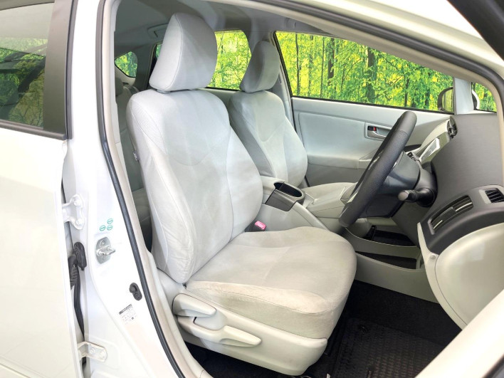 2013 Toyota Prius DAA-ZVW30 (UW-6a34b41ed2fe9)[12]