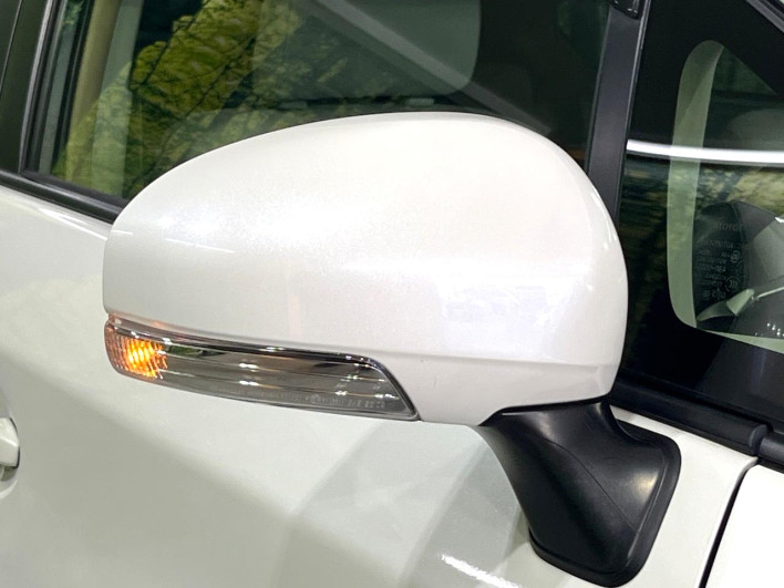 2013 Toyota Prius DAA-ZVW30 (UW-6a34b420445ee)[11]