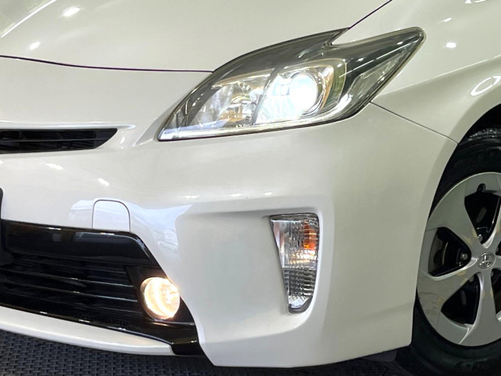 2013 Toyota Prius DAA-ZVW30 (UW-6a34b420445ee)[12]