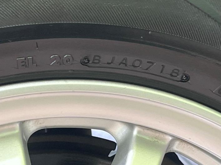 2012 Toyota Prius α DAA-ZVW41W (UW-6a34b421cad10)[13]