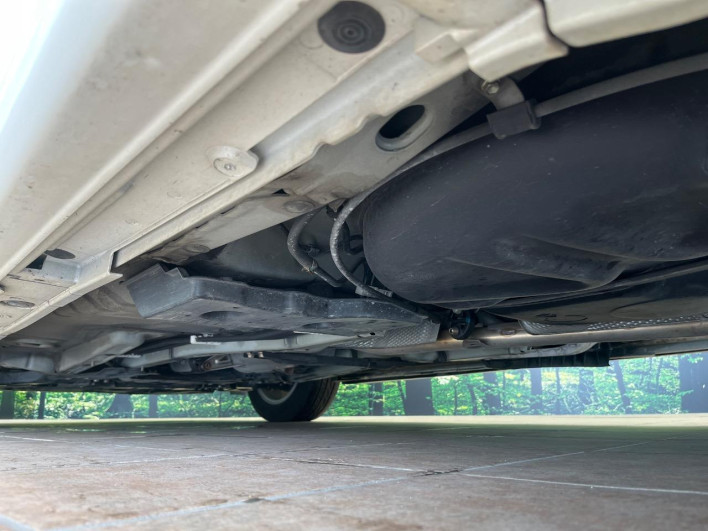 2012 Toyota Prius α DAA-ZVW41W (UW-6a34b421cad10)[16]