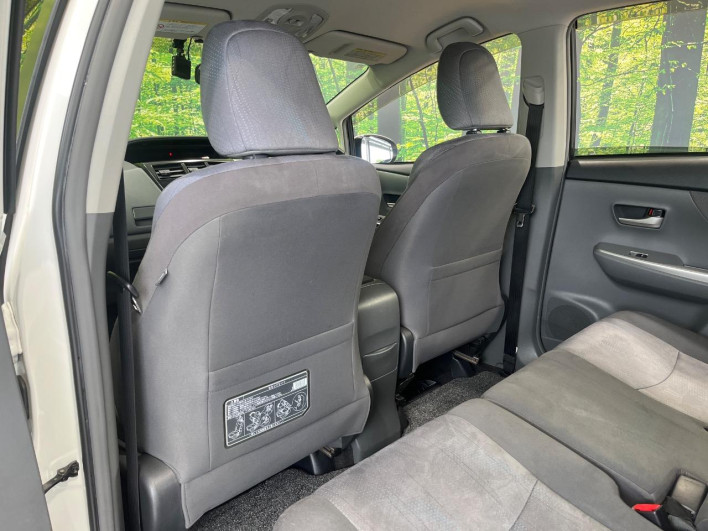 2012 Toyota Prius α DAA-ZVW41W (UW-6a34b421cad10)[23]