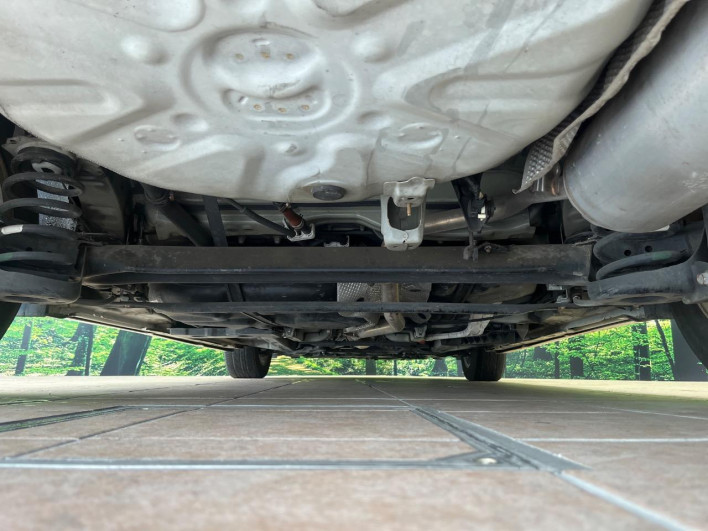 2012 Toyota Prius α DAA-ZVW41W (UW-6a34b421cad10)[17]