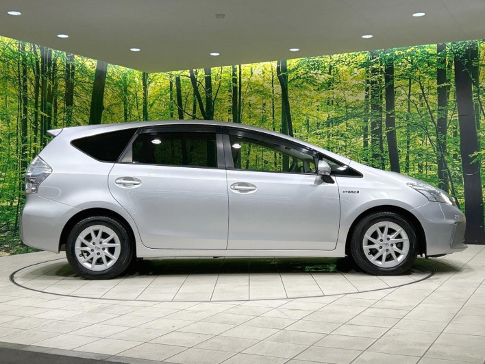 2012 Toyota Prius α DAA-ZVW41W (UW-6a34b421cbd74)[8]