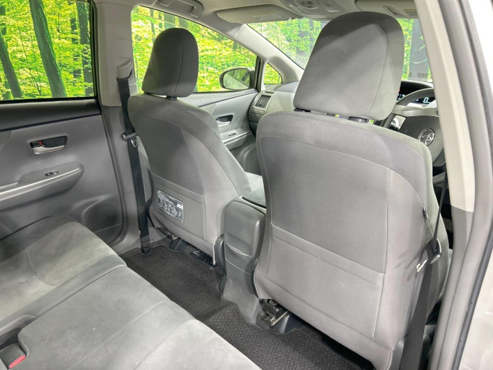 2012 Toyota Prius α DAA-ZVW41W (UW-6a34b421cbd74)[22]