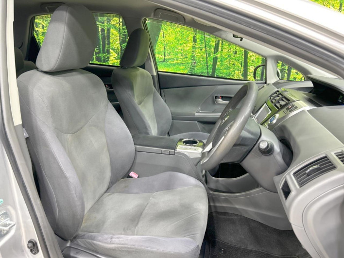 2012 Toyota Prius α DAA-ZVW41W (UW-6a34b421cbd74)[23]