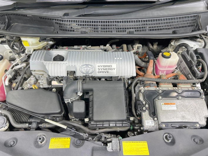 2012 Toyota Prius α DAA-ZVW41W (UW-6a34b421cbd74)[4]