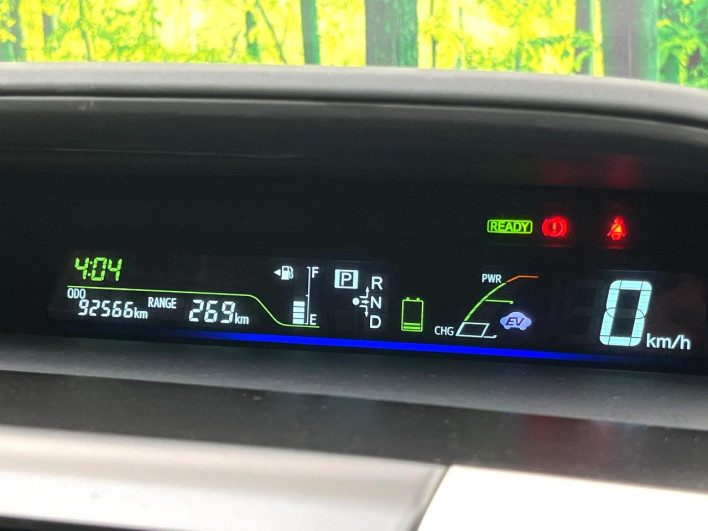 2012 Toyota Prius α DAA-ZVW41W (UW-6a34b422034cb)[17]