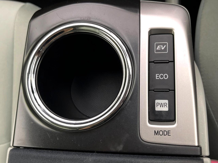 2012 Toyota Prius α DAA-ZVW41W (UW-6a34b422034cb)[18]