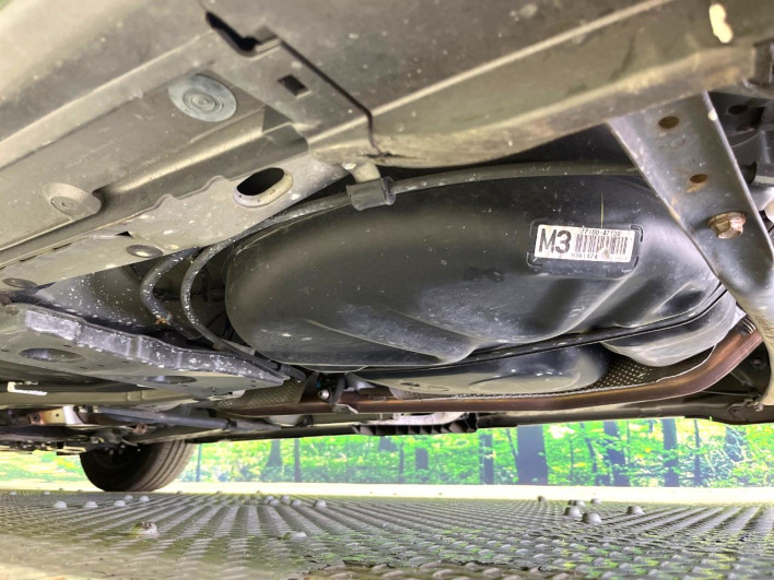 2014 Toyota Prius α DAA-ZVW41W (UW-6a34b4229e0eb)[27]