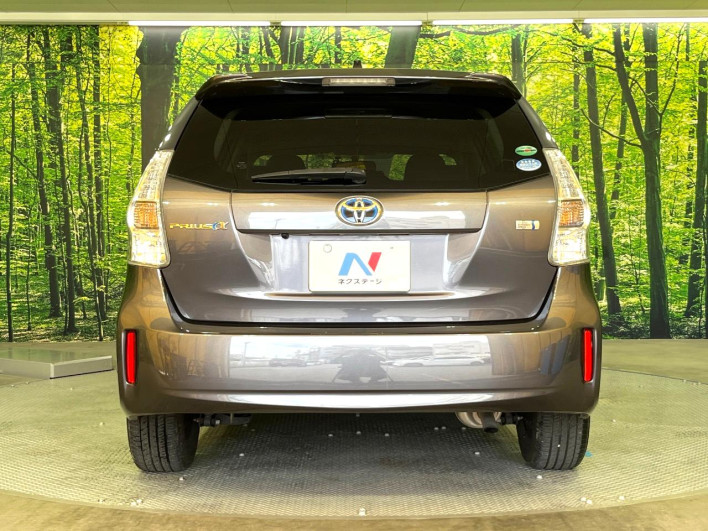 2014 Toyota Prius α DAA-ZVW41W (UW-6a34b4229e0eb)[10]