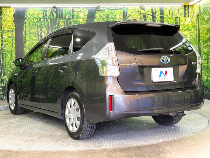 2014 Toyota Prius α DAA-ZVW41W (UW-6a34b4229e0eb)[11]