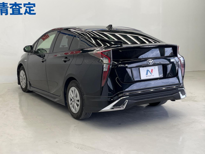 2016 Toyota Prius DAA-ZVW50 (UW-6a34b424cc2d9)[21]