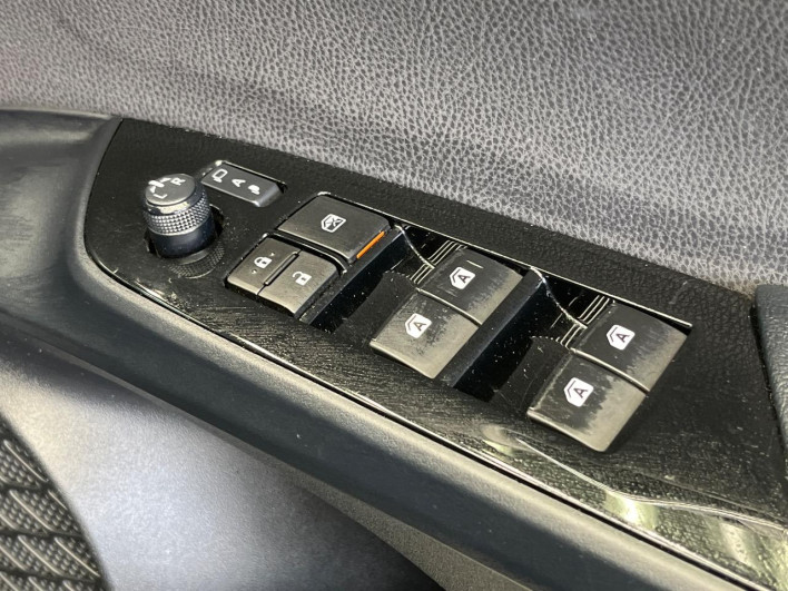 2016 Toyota Prius DAA-ZVW50 (UW-6a34b424cc2d9)[28]
