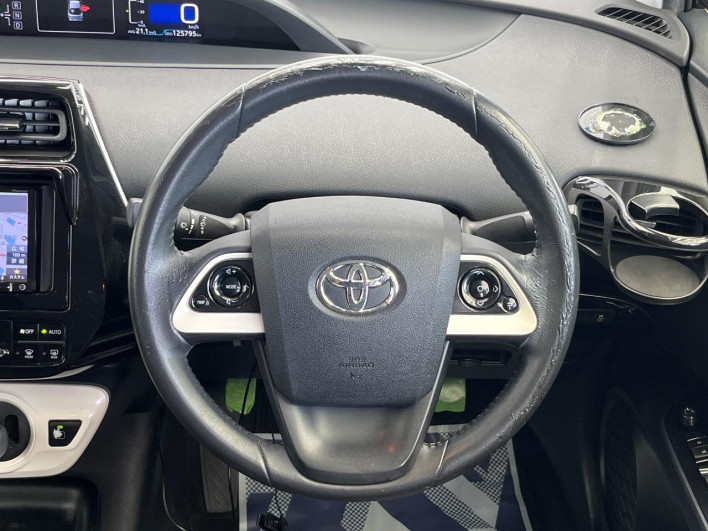 2016 Toyota Prius DAA-ZVW50 (UW-6a34b424cc2d9)[26]