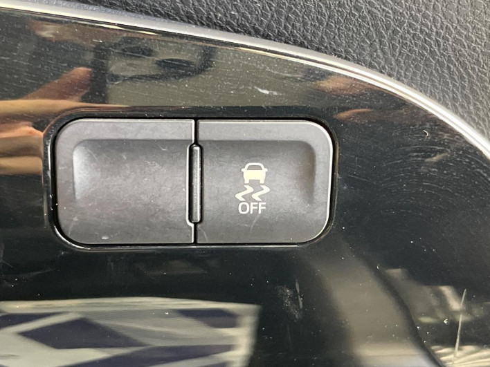 2016 Toyota Prius DAA-ZVW50 (UW-6a34b424cc2d9)[29]