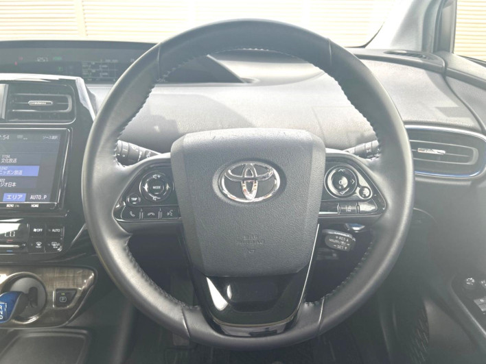 2020 Toyota Prius DAA-ZVW51 (UW-6a34b42727f8d)[29]