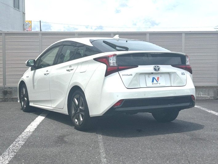2020 Toyota Prius DAA-ZVW51 (UW-6a34b42727f8d)[20]