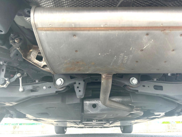2020 Toyota Prius DAA-ZVW51 (UW-6a34b42727f8d)[22]