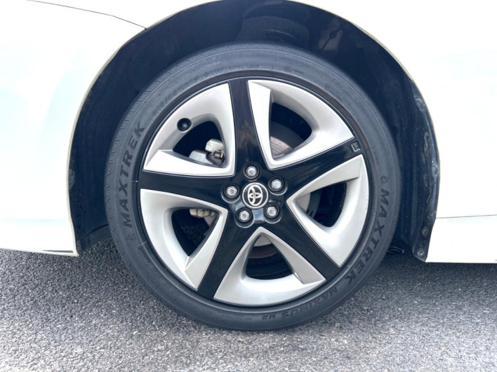 2020 Toyota Prius DAA-ZVW51 (UW-6a34b42727f8d)[9]
