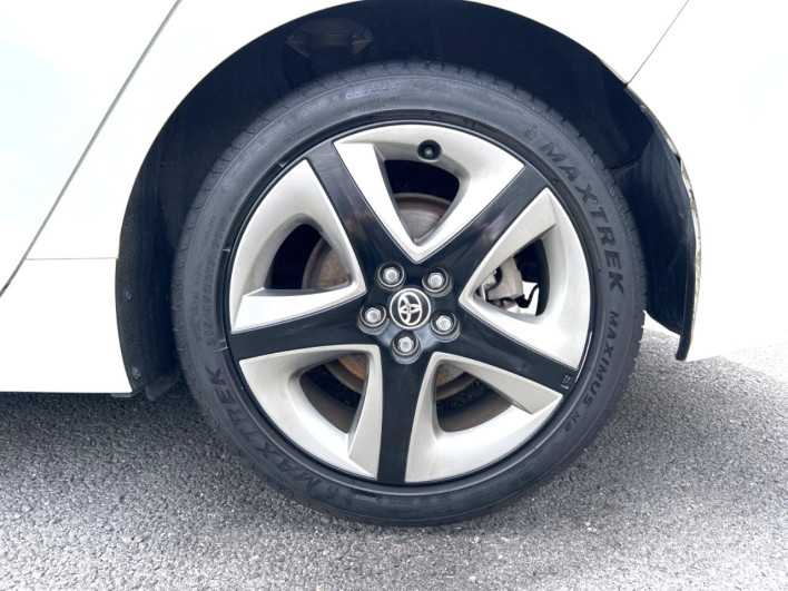 2020 Toyota Prius DAA-ZVW51 (UW-6a34b42727f8d)[10]