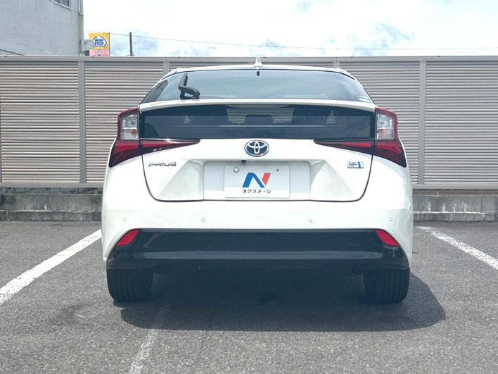 2020 Toyota Prius DAA-ZVW51 (UW-6a34b42727f8d)[21]