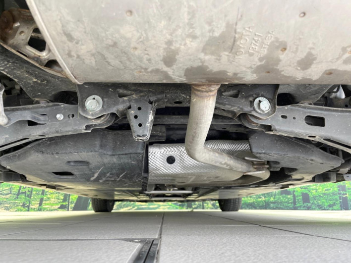 2020 Toyota Prius 6AA-ZVW51 (UW-6a34b4273cff3)[18]