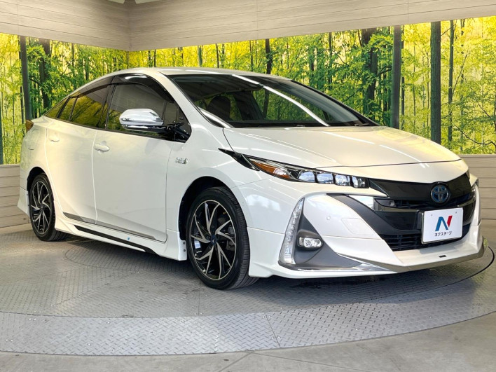 2017 Toyota Prius PHV DLA-ZVW52 (UW-6a34b42ac021e)[10]