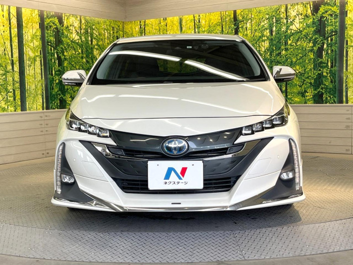 2017 Toyota Prius PHV DLA-ZVW52 (UW-6a34b42ac021e)[9]