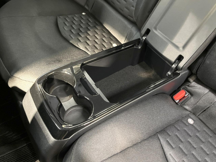 2017 Toyota Prius PHV DLA-ZVW52 (UW-6a34b42ac021e)[27]