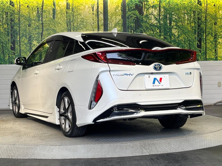 2017 Toyota Prius PHV DLA-ZVW52 (UW-6a34b42b15cb4)[7]