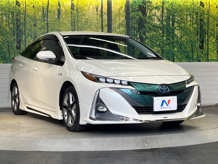 2017 Toyota Prius PHV DLA-ZVW52 (UW-6a34b42b15cb4)[27]