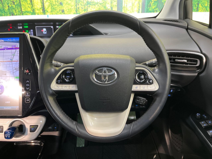 2017 Toyota Prius PHV DLA-ZVW52 (UW-6a34b42b15cb4)[21]