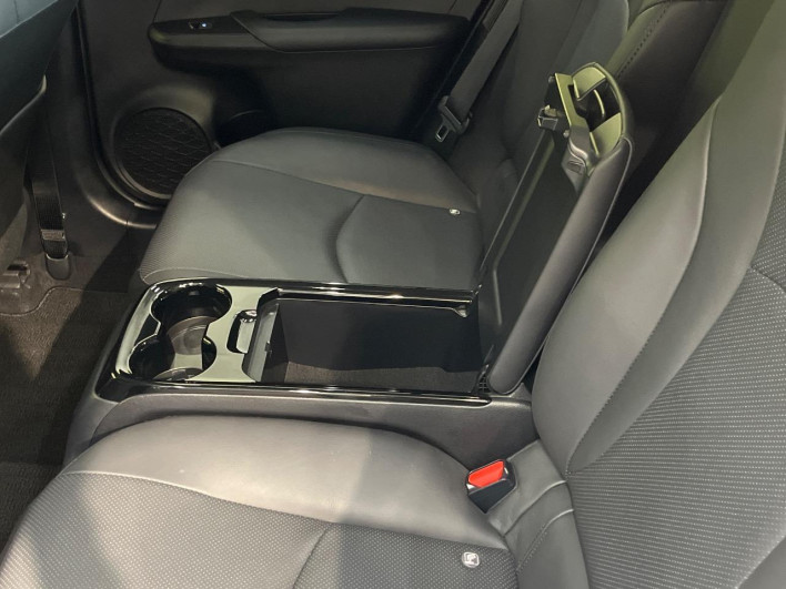 2017 Toyota Prius PHV DLA-ZVW52 (UW-6a34b42b15cb4)[24]