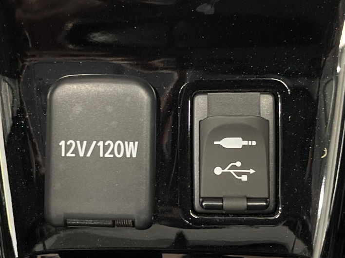 2017 Toyota Prius PHV DLA-ZVW52 (UW-6a34b42b15cb4)[22]