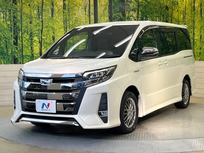 2017 Toyota Noah DAA-ZWR80W (UW-6a34b431b3005)[24]