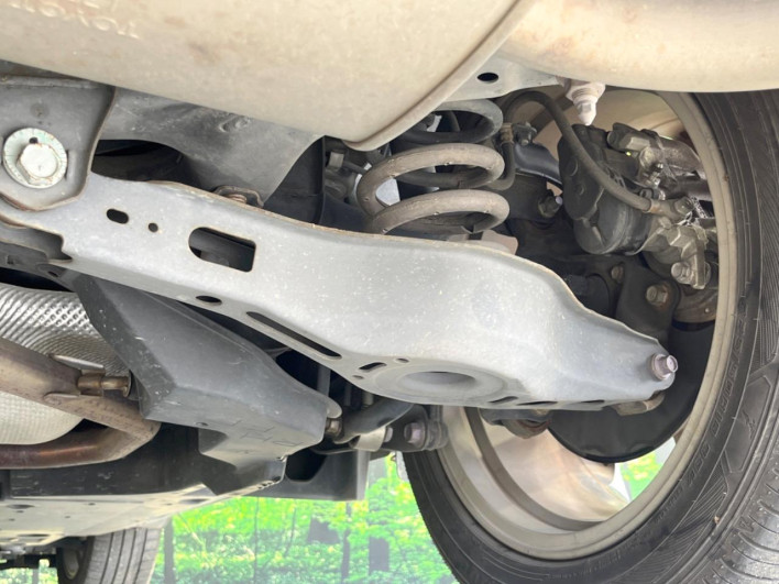 2017 Toyota C-HR DAA-ZYX10 (UW-6a34b43de6ff8)[20]