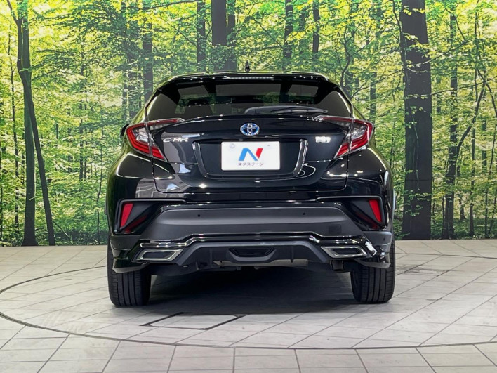 2017 Toyota C-HR DAA-ZYX10 (UW-6a34b43e0eaf2)[6]