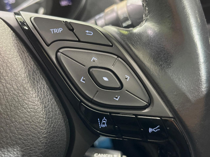 2017 Toyota C-HR DAA-ZYX10 (UW-6a34b43e0eaf2)[26]