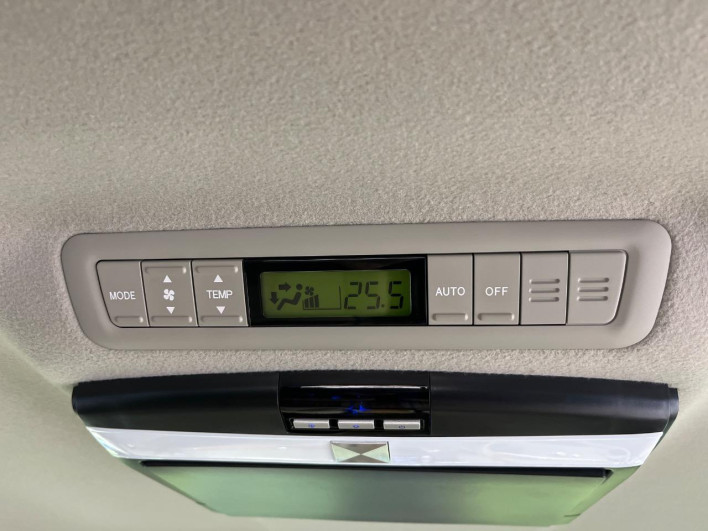 2011 Toyota Estima DBA-ACR50W (UW-6a3603759c19a)[28]