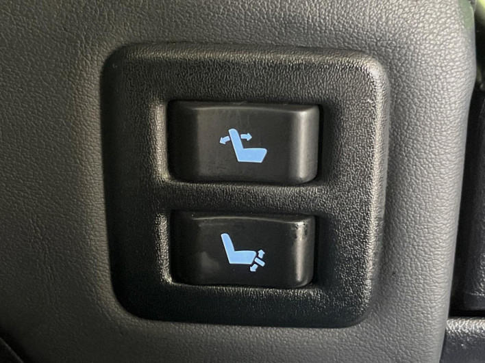 2016 Toyota Vellfire DBA-AGH30W (UW-6a360377037fc)[17]