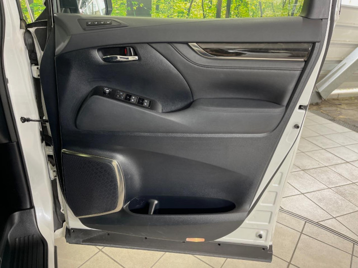 2016 Toyota Vellfire DBA-AGH30W (UW-6a360377037fc)[21]