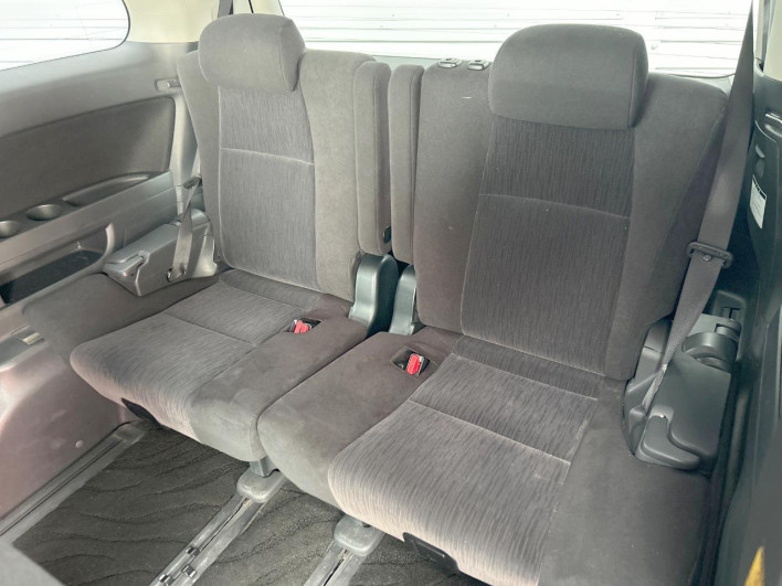 2011 Toyota Vellfire DBA-ANH20W (UW-6a36038a24a50)[22]