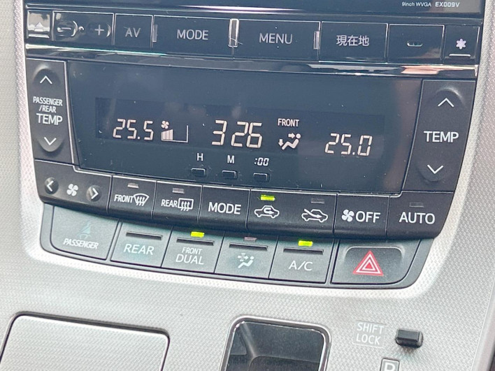 2011 Toyota Vellfire DBA-ANH20W (UW-6a36038a24a50)[12]