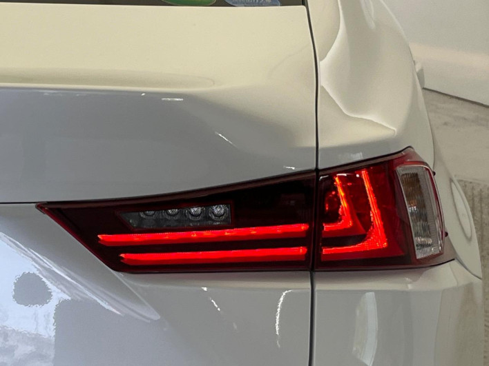 2013 Lexus IS DAA-AVE30 (UW-6a36038db2a4f)[20]
