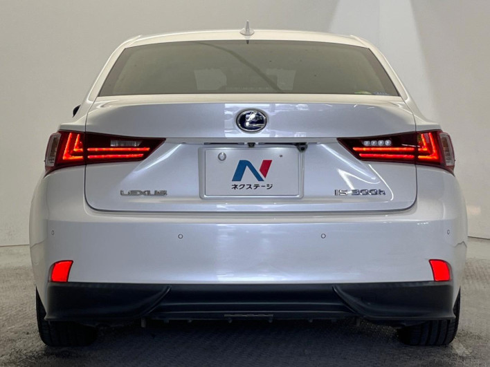 2013 Lexus IS DAA-AVE30 (UW-6a36038db2a4f)[16]