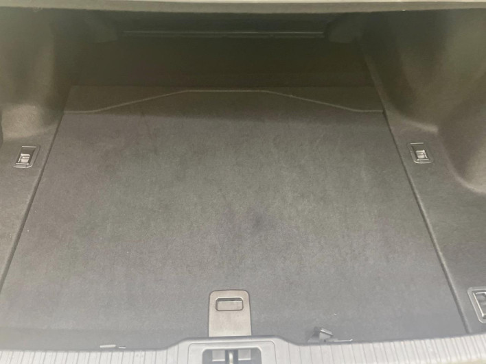 2021 Lexus IS 6AA-AVE30 (UW-6a36038e688b5)[16]