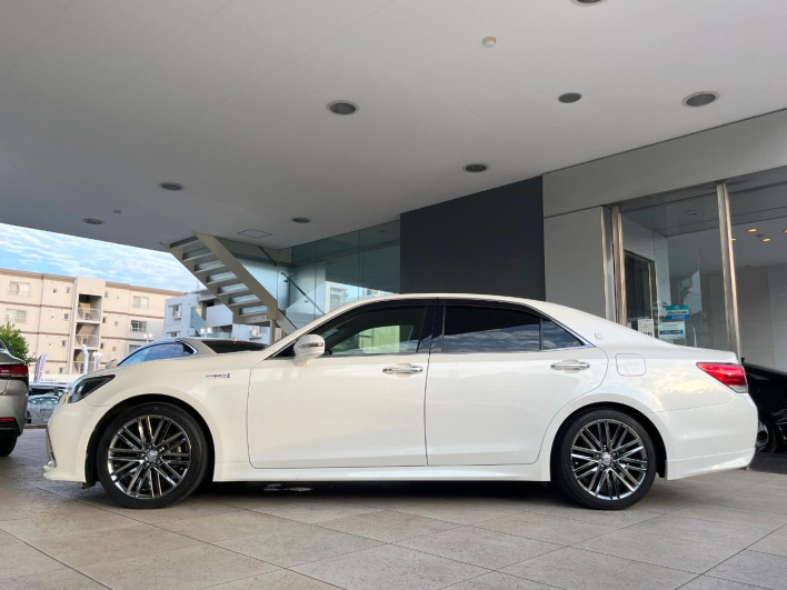 2016 Toyota Crown Hybrid DAA-AWS210 (UW-6a36039070446)[21]