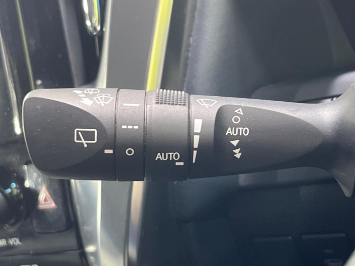 2021 Toyota Alphard Hybrid 6AA-AYH30W (UW-6a3603a01a1bb)[29]